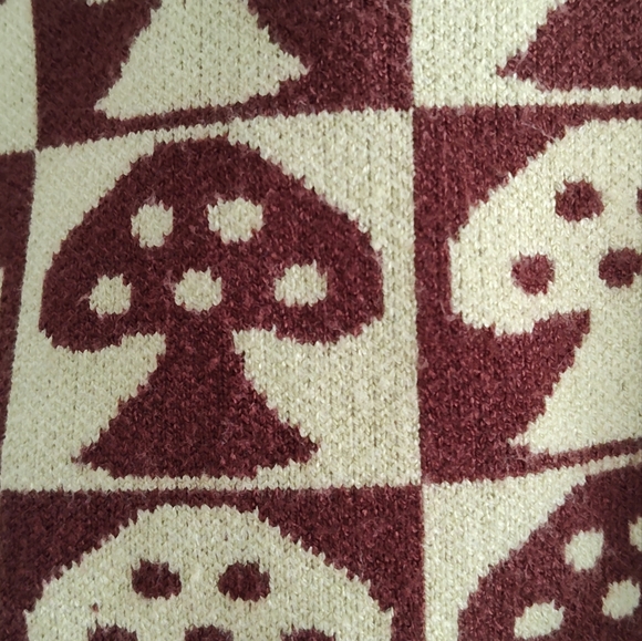 Derek Heart Mushroom sweater short sleeved size M - Picture 4 of 7